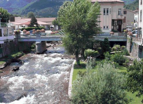 Hotel Axat Bagian luar foto